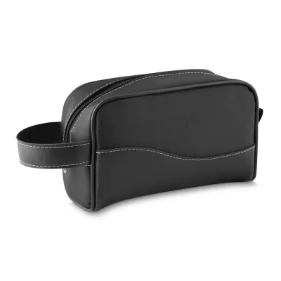 Necessaire em couro sintético e nylon 70 preto, forro na parte interna e alça lateral, Gravação f...