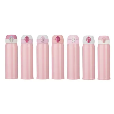 Garrafa térmica de 400ml de inox colorida com botão e válvula para abertura. Possui um sistema de...