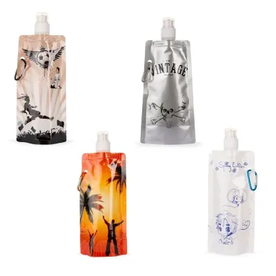 Squeeze dobrável plástico com capacidade de 450ml, contém tampa de proteção para o bico e acompan...