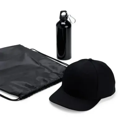 Kit com mochila, garrafa e boné