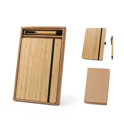 Conjunto de caderno A5 e esferográfica em bambu