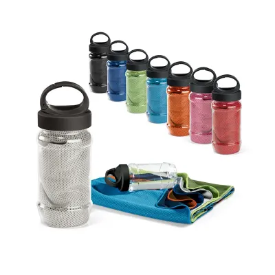 Kit Esportivo: Garrafa (440ml) e Toalha Refrescante Cooling - 1