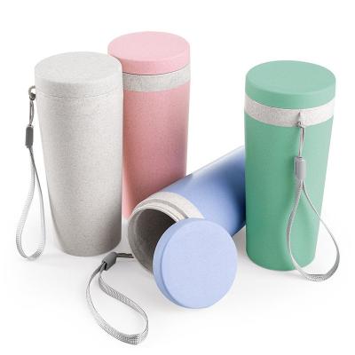 Copo fibra de bambu 350ml com parede dupla e alça, tonalidade intensa. Copo produzido em Poliprop...