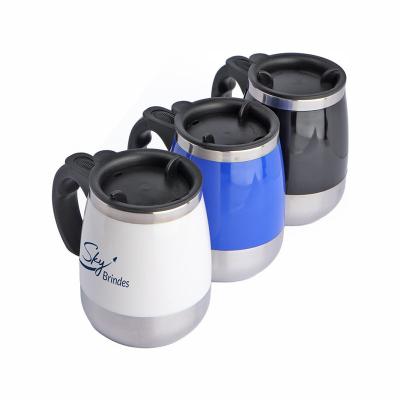 Caneca Plástica Mixer é uma caneca prática e funcional, equipada com um misturador em aço inox em...