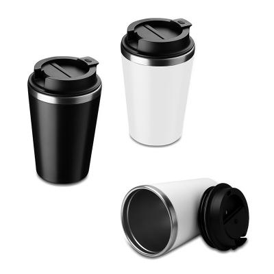 Copo de 350 ml com parede dupla, interior em inox 304 e exterior em plástico PP, tampa em plástic...