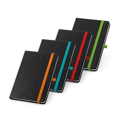 Caderno A5 com capa dura em PU térmico, uma fusão de elegância e durabilidade. Com 80 folhas paut...