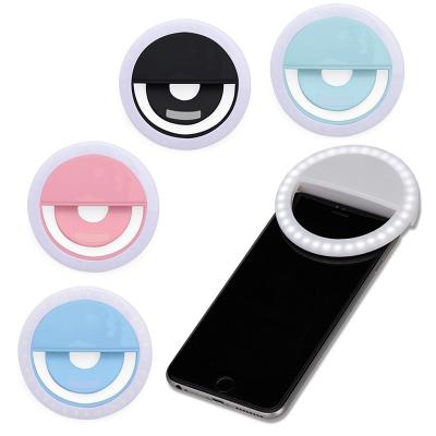 Anel de iluminação para celular, utilizado para fotos em formato selfie. Ring light plástico no f...