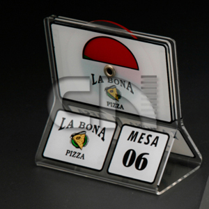 Display de mesa em acrílico cristal.