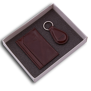 Kit masculino contendo um porta-cartão e um chaveiro em couro legítimo