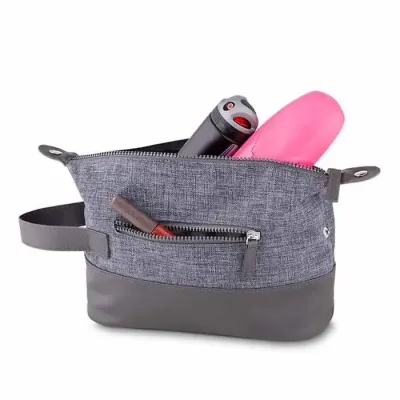 Necessaire com detalhes em couro sintético personalizada