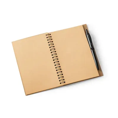 Caderno aberto