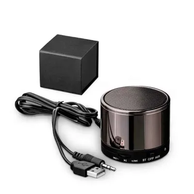 Caixa de som com microfone. Com transmissão por bluetooth, ligação stereo 3,5 mm e leitor de cart...