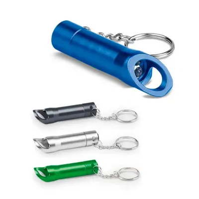 Chaveiro. Metal. Com 3 LEDs. Com abridor de garrafas. Incluso 3 pilhas LR44. ø18 x 72 mm.