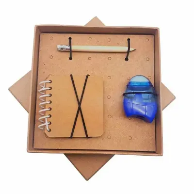Kit com 3 peças com lápis, bloco e apontador