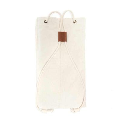 Mochila / saco confeccionada em lona cru com design diferenciado