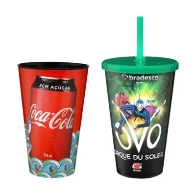 Copo personalizado com canudo