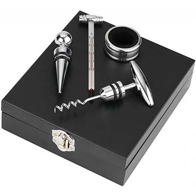 Kit vinho personalizado com 4 peças.