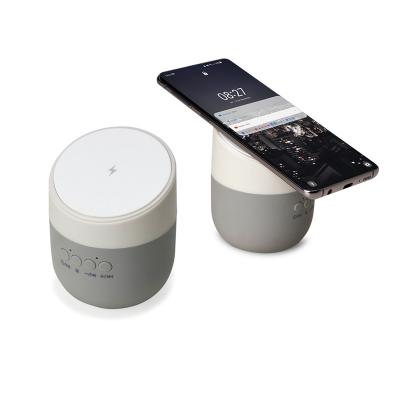Caixa de Som Bluetooth com Carregador Wireless Personalizada 1