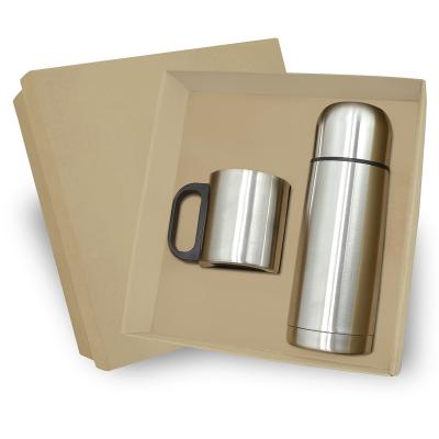 Conjunto com Garrafa Térmica  e Caneca Personalizada 1