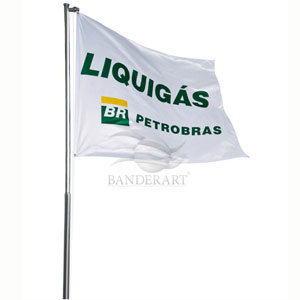 Bandeiras horizontais confeccionadas no tecido Duralon® 100% poliéster.