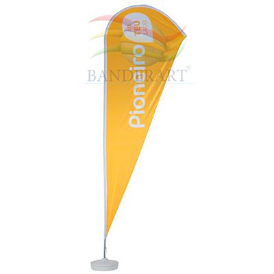 Wind banner® em poliéster com haste giratória e modelo patenteado.