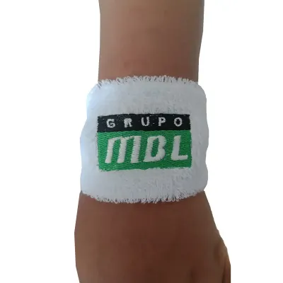 Munhequeira branca personalizada