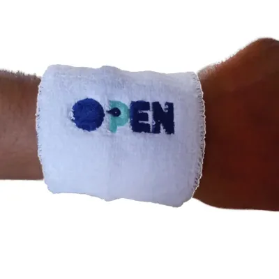 Munhequeira personalizada OPEN