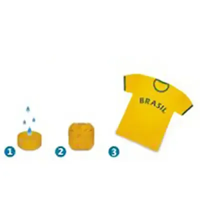 Camiseta prensada em tamanho diferenciado.