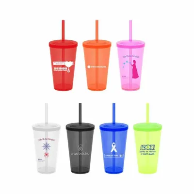 Copo Translúcido 550ml com Tampa e Canudo