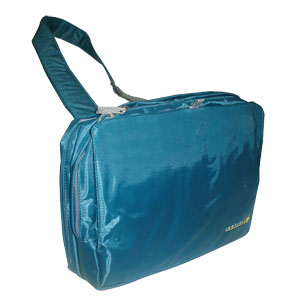 Bolsa maleta para notebook com diversas repartições internas